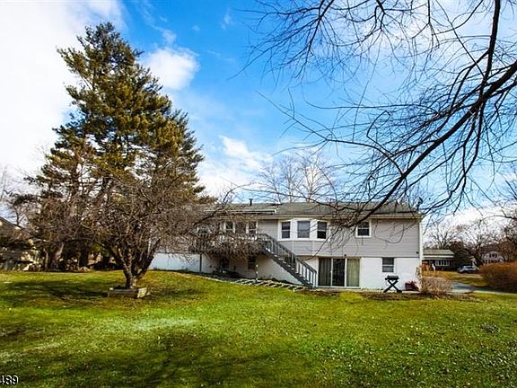 2nd image of 5 Millstone Dr