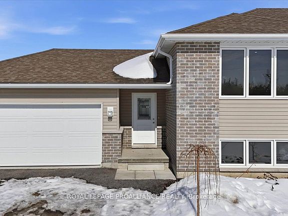 3rd image of 1477 Melrose Rd