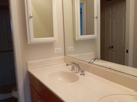 5th image of 1007 Green Meadow Ave