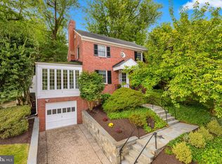 3712 25th St N, Arlington, VA 22207