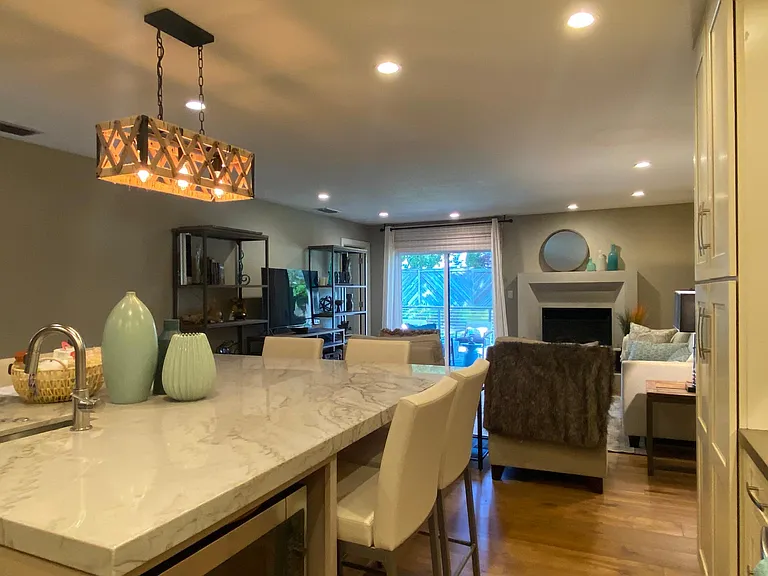 208 Vista Ct #208 — Photo 7