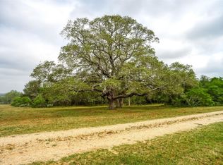 323 County Road 446, Gonzales, TX 78629