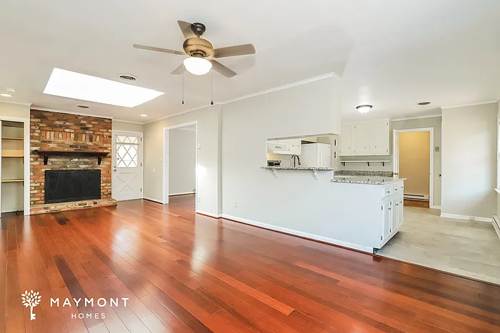 3 bed, 2.0 bath, 1683 sqft, $1,895 — Photo 4