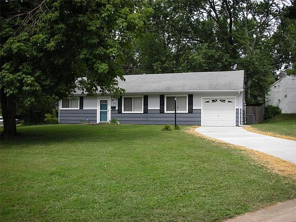 2nd image of 1048 Westglen Dr