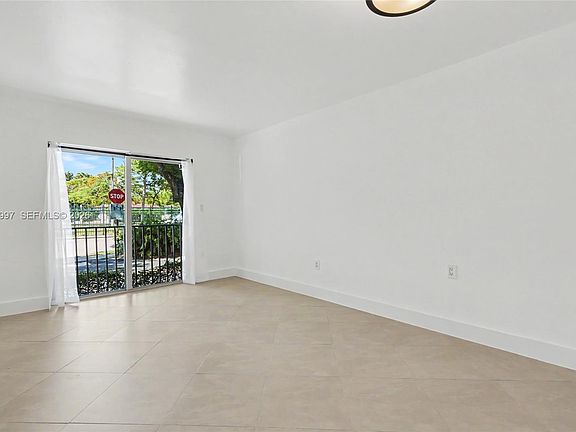 4th image of 445 SW 11th St APT 102
