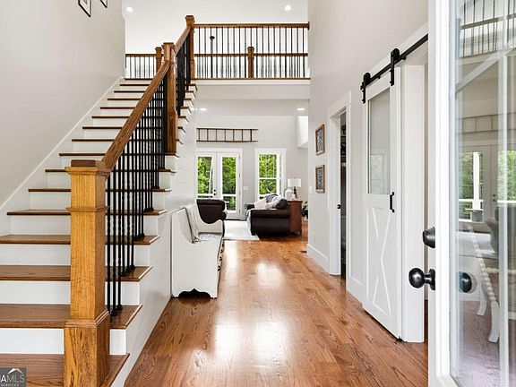 4th image of 180 Laurel Ridge Ln