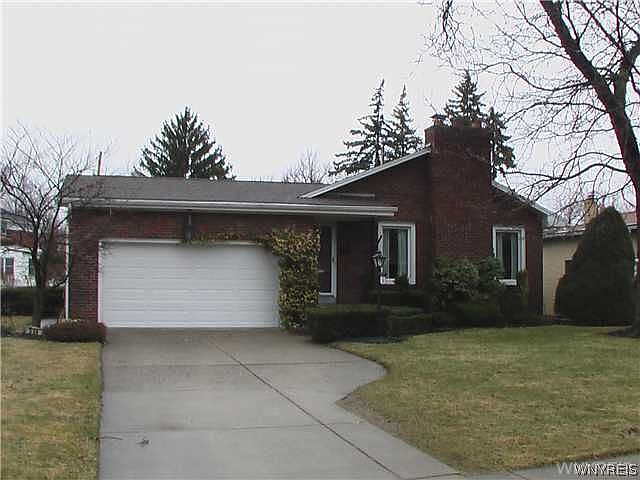1st image of 554 Kings Hwy N
