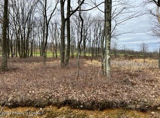 431 Honeysuckle Dr, Hazleton, PA 18202