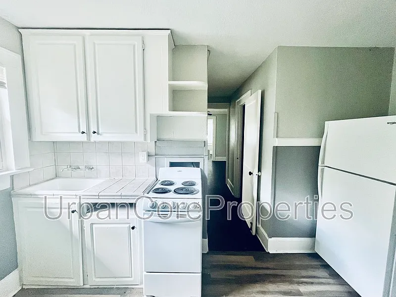 1 bed, 1.0 bath, 500 sqft, $1,450 — Photo 2