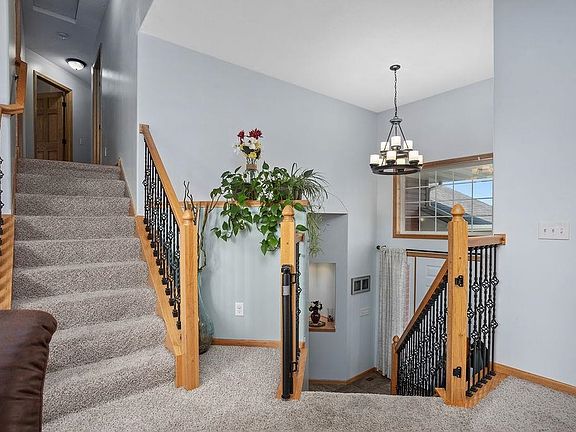 4th image of 2503 Heritage Dr NW