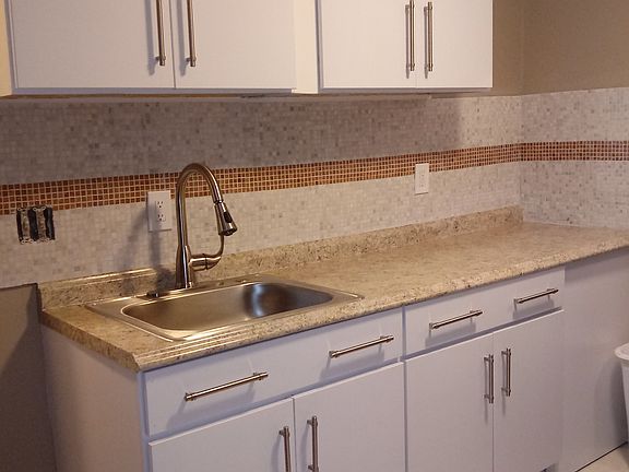 2nd image of 2821 Anthony St