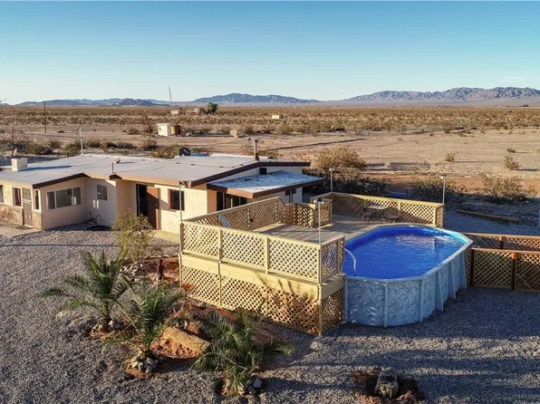 6220 Lanes Ln, Twentynine Palms, CA 92277