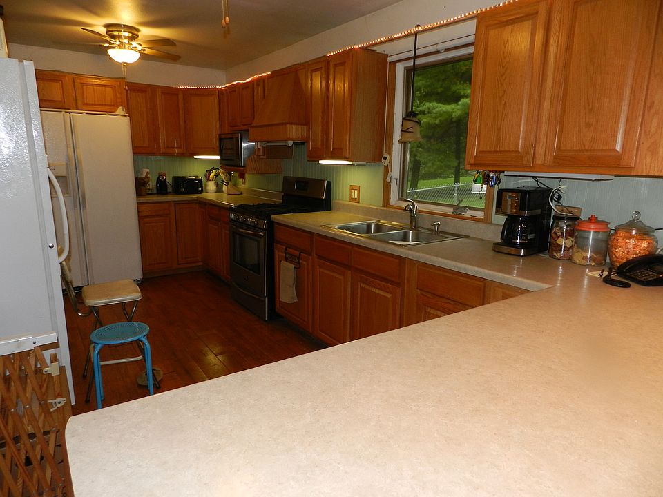 8330 N Kishwaukee Rd, Stillman Valley, IL 61084 Zillow