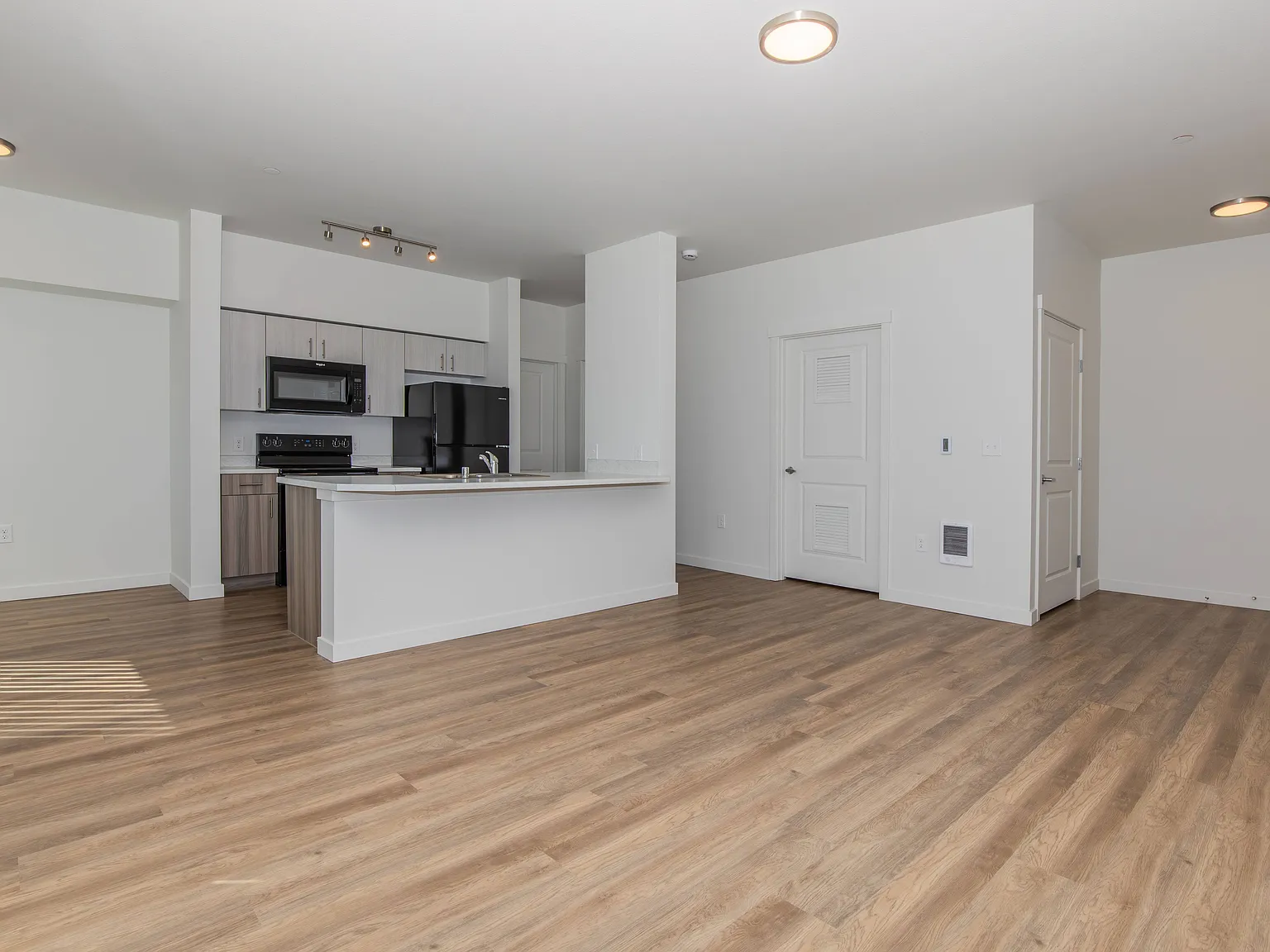 Copper Way Apartments — Photo 3