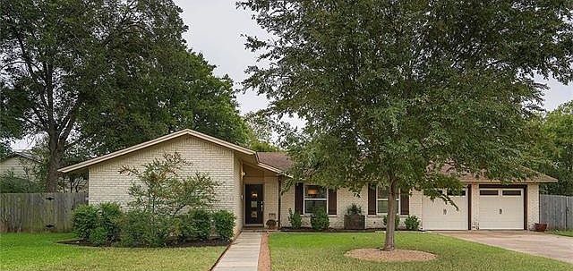 1st image of 3103 Stanwood Dr