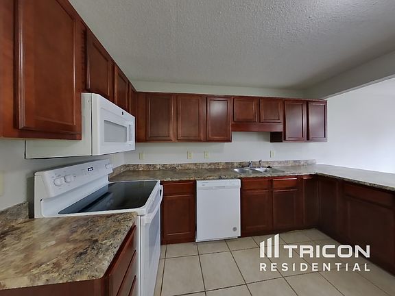 5th image of 6027 Draycott Dr