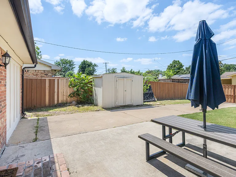 2025 Japonica Ln — Photo 37
