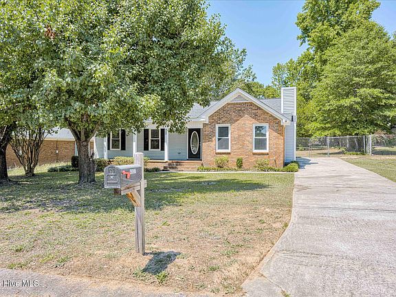 2nd image of 4327 Parkwood Drive