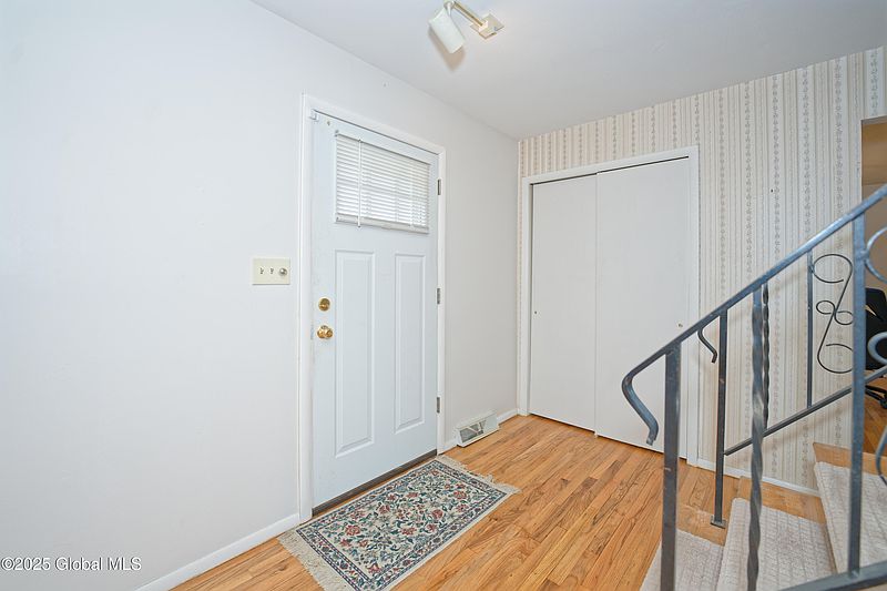 5th image of 38 Weston Drive