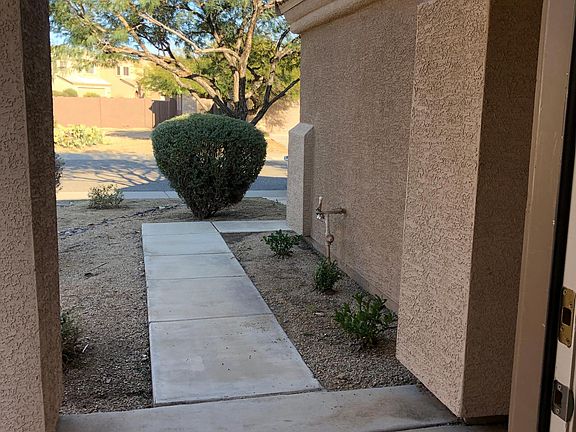 4th image of 28440 N 51st St