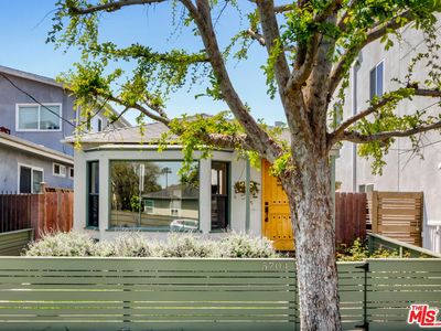 5704 Airdrome St, Los Angeles, CA, 90019