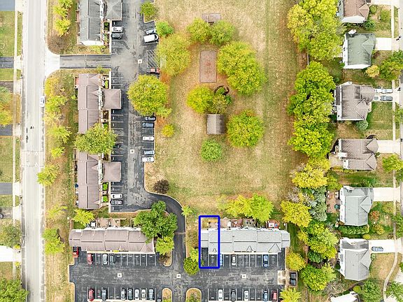 3rd image of 4950 Stoneybrook Blvd #15A