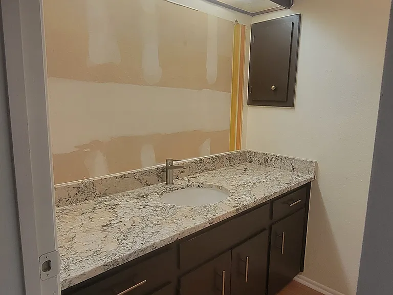 Secondary bath *mirror has been hung*