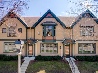 2203 E Stratford Ct #2203, Shorewood, WI 53211
