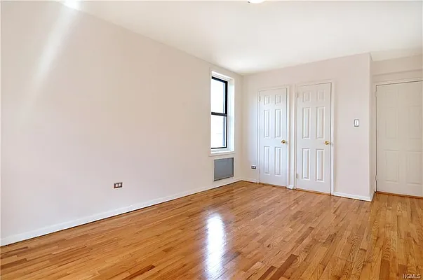 Sold by Re/Max In The City | media 21