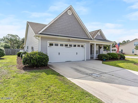 3rd image of 7641 Champlain Drive