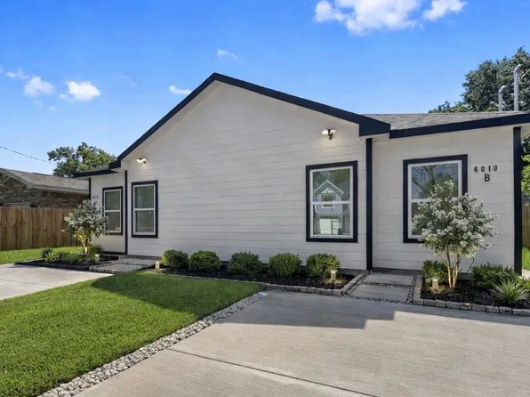 6010 Bobby Burns St #B, Houston, TX 77028