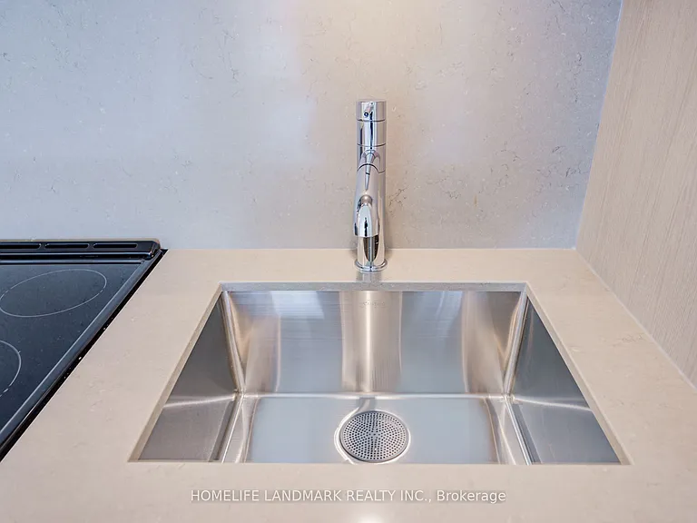 25 Cordova Ave #Penthouse 13 — Photo 18