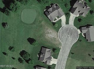 1005 Links Way N, Perham, MN 56573