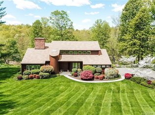 10 Farview Farm Rd, Redding, CT 06896