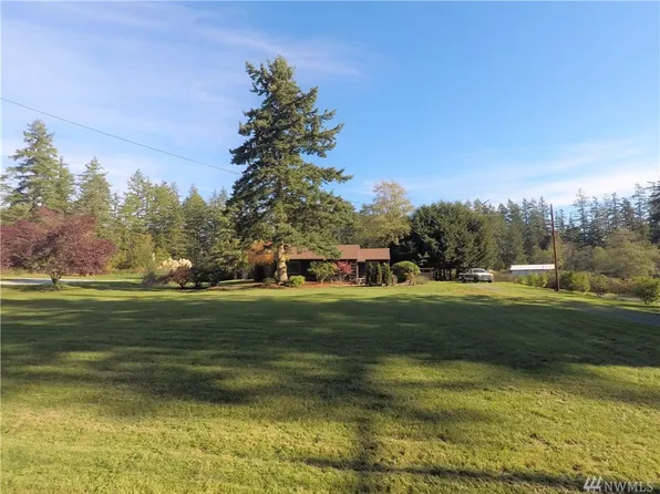 615 S West Camano Dr, Camano Island, WA 98282