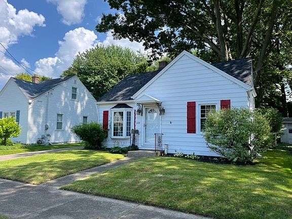 2nd image of 1125 W 31st St