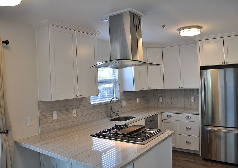 Kitchen with Window, Unit A