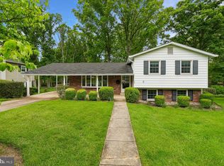 205 Tulip Dr, Gaithersburg, MD 20877