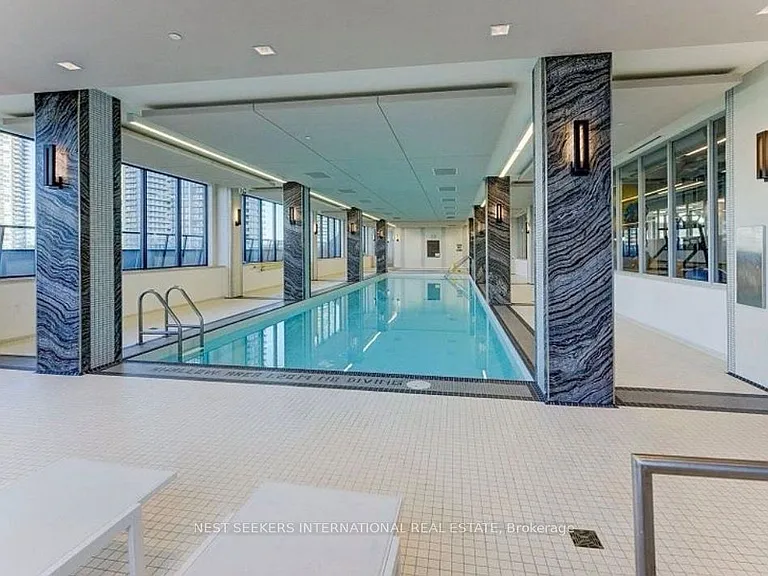 20 Shore Breeze Dr #403 — Photo 20