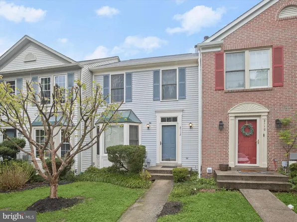 2112 Heritage Dr, Baltimore, MD 21209