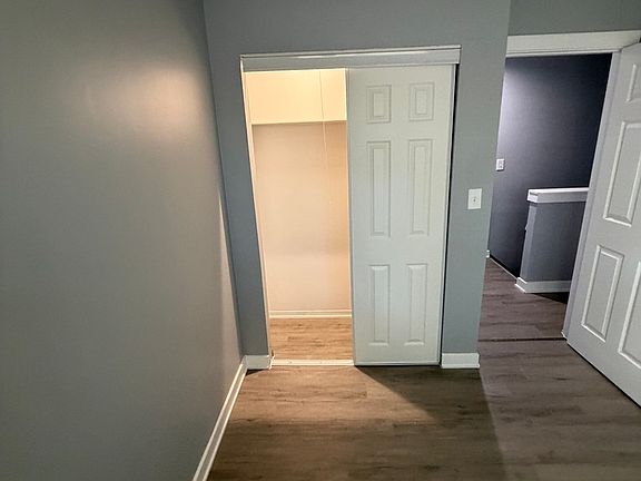3rd image of 4026 W Washington Blvd