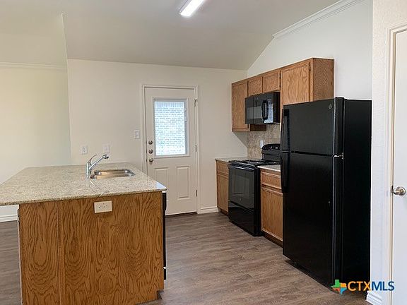 4th image of 279 Olaf Dr