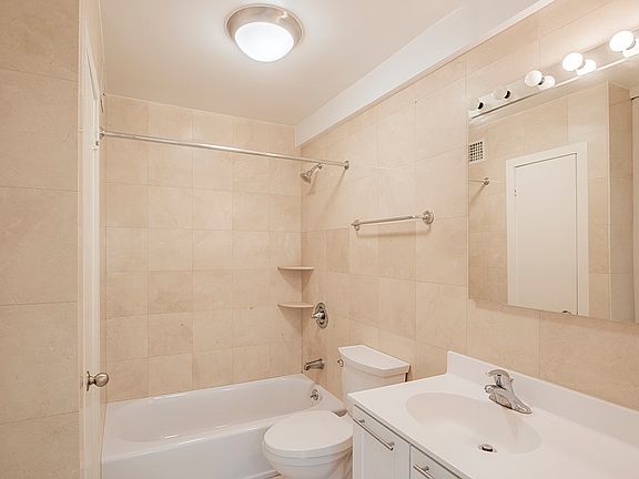 5th image of 236 E 36th St APT 10K