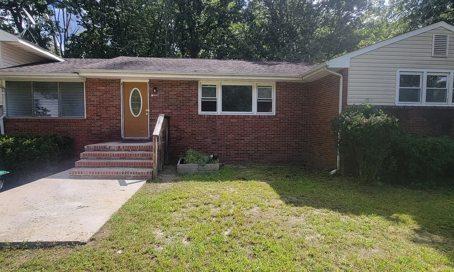 4 bed, 2044 sqft, $2,700 — Photo 1