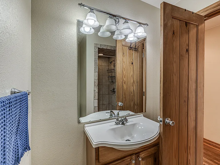 20961 Holden St — Photo 66