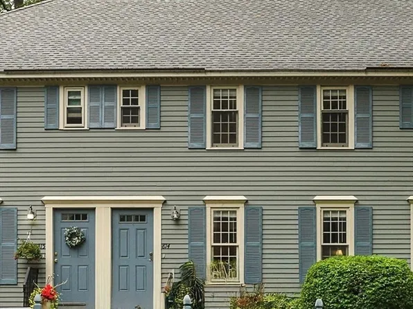 814 Wellman Ave, North Chelmsford, MA 01863