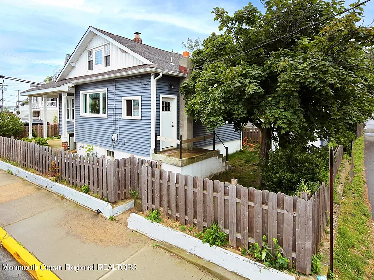 16 Cornwall St — Photo 5