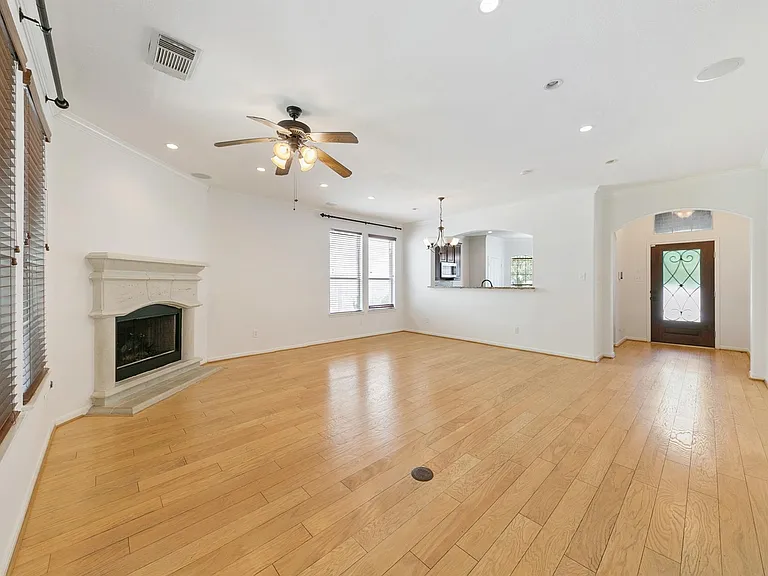 24527 Spring Harbor Dr — Photo 8