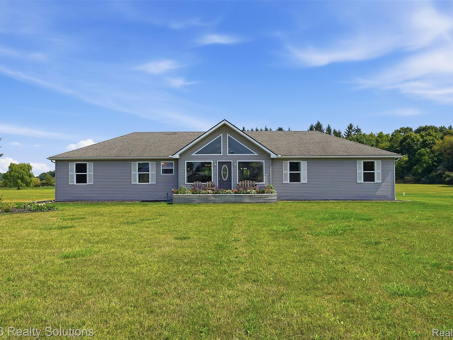3510 Reliford Rd, Emmett, MI 48022