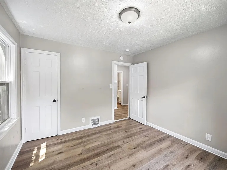 20803 Kenyon Dr — Photo 13